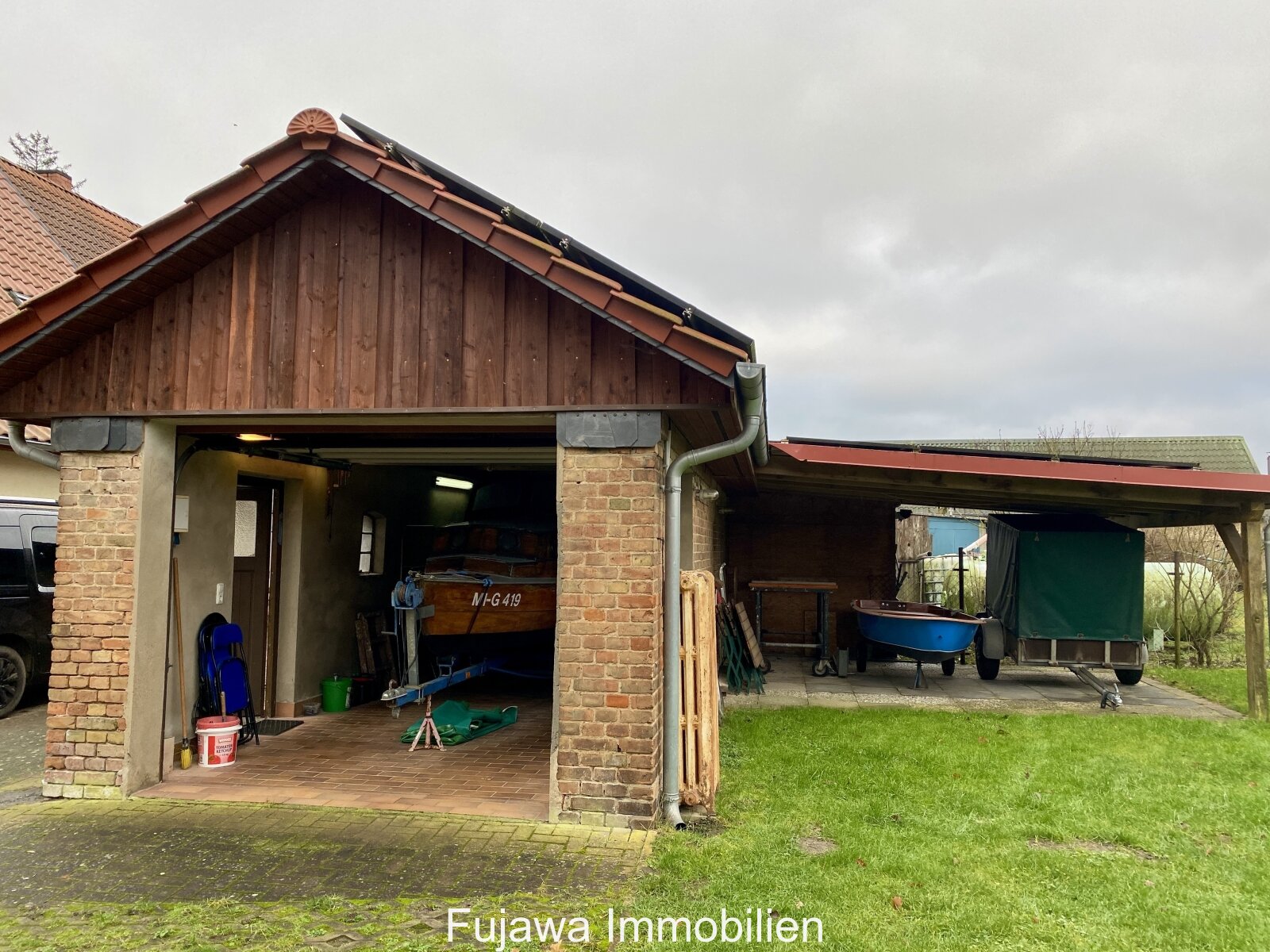 Garage und Carport